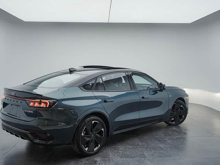 Фото 4 - Ford Mondeo