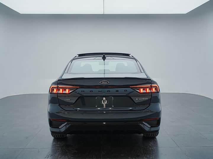 Фото 5 - Ford Mondeo