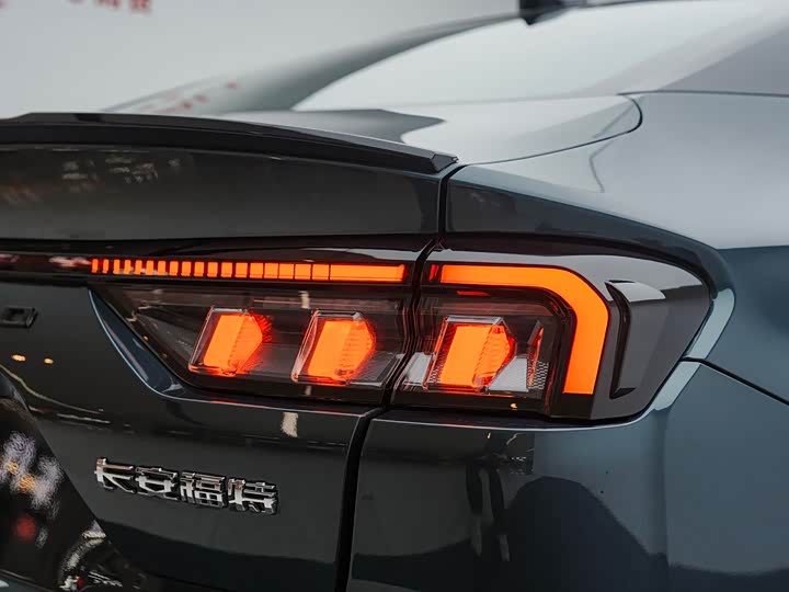 Фото 8 - Ford Mondeo