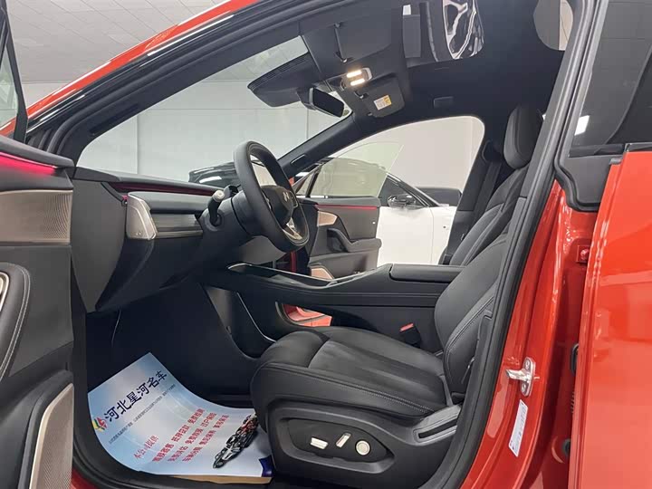 Фото 13 - Nio Onvo L60