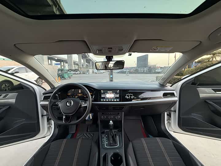 Фото 12 - Volkswagen Lavida