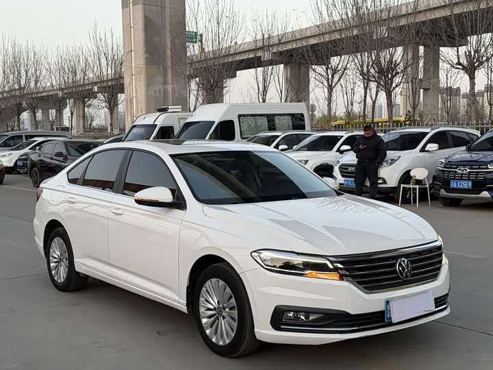 Фото 2 - Volkswagen Lavida