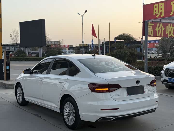 Фото 5 - Volkswagen Lavida