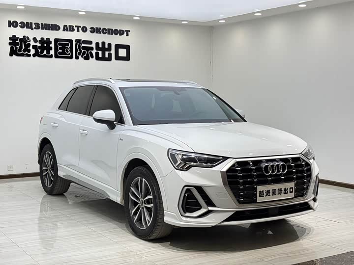 Фото 3 - Audi Q3