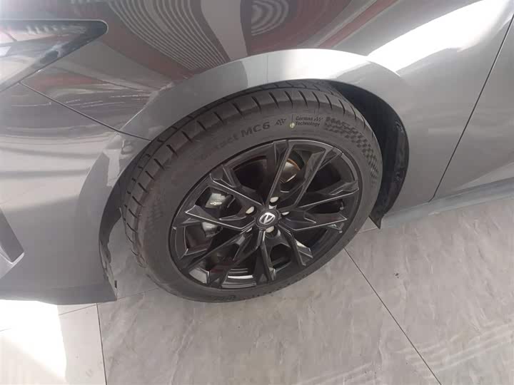 Фото 23 - Changan UNI-V