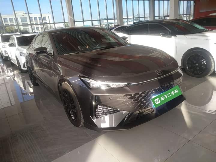 Фото 4 - Changan UNI-V