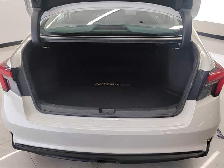 Фото 4 - Honda Integra