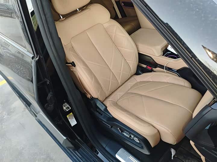 Фото 25 - BYD FangChengBao Leopard 8