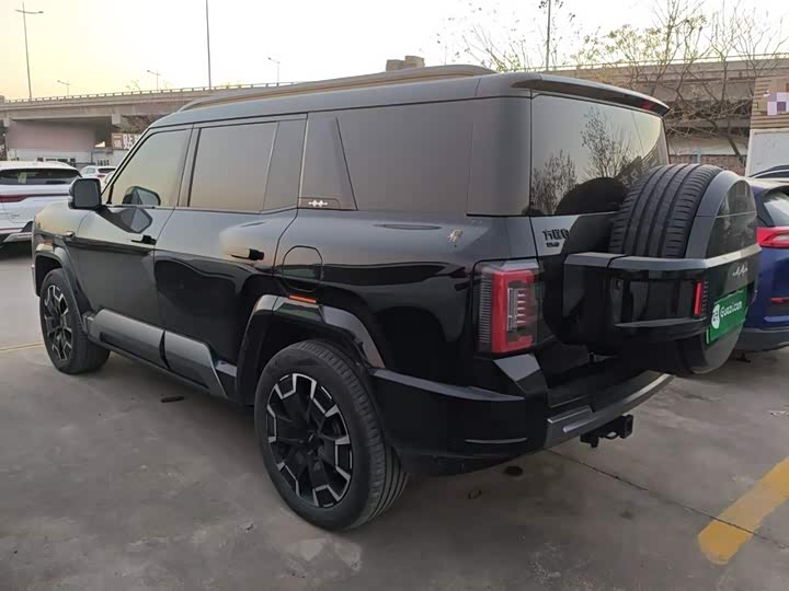 Фото 5 - BYD FangChengBao Leopard 8