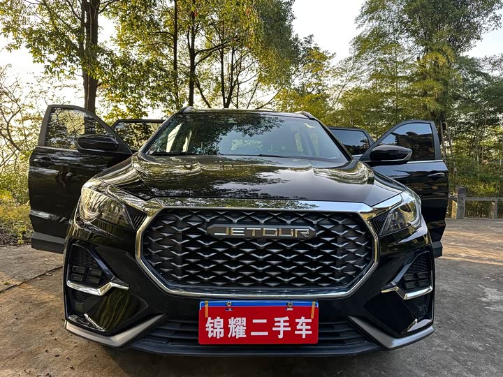 Фото 1 - Jetour X70