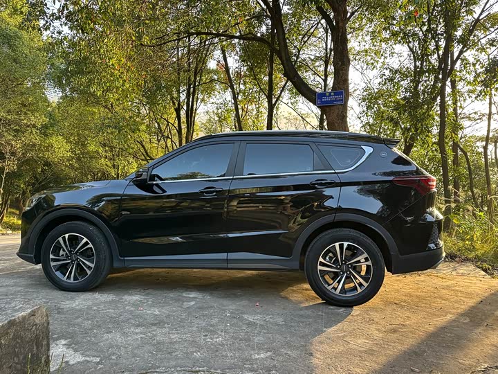 Фото 28 - Jetour X70