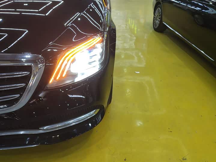 Фото 15 - Mercedes-Benz S-Class