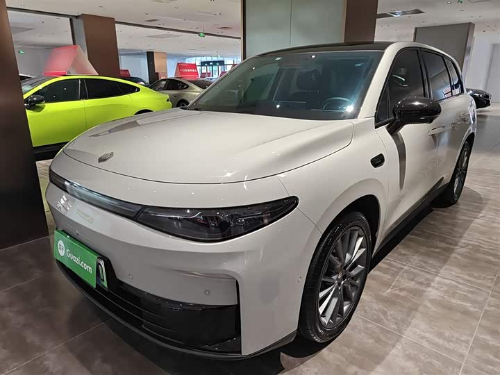 Фото 2 - Leapmotor C10