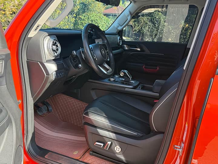 Фото 8 - Tank 300