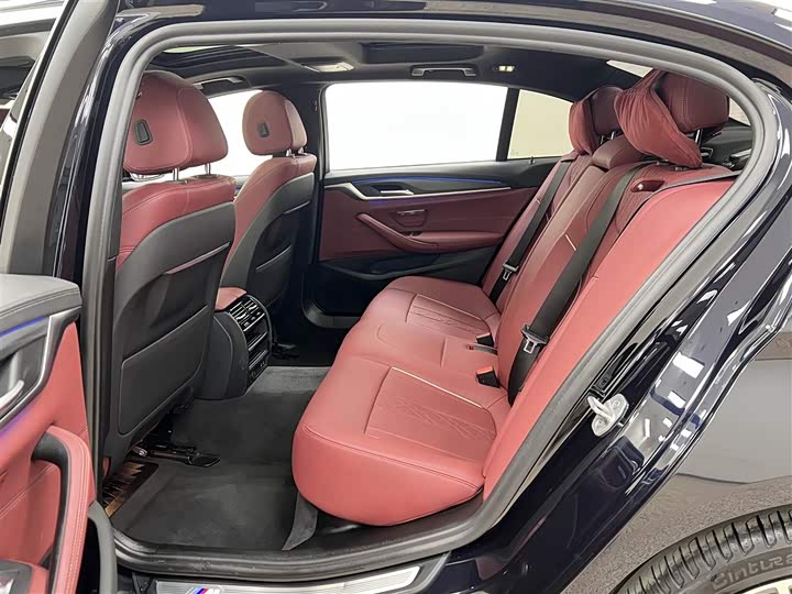 Фото 2 - BMW 5 Series