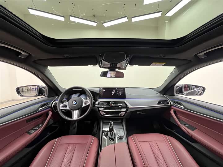 Фото 5 - BMW 5 Series