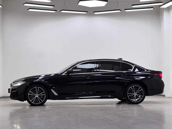 Фото 9 - BMW 5 Series