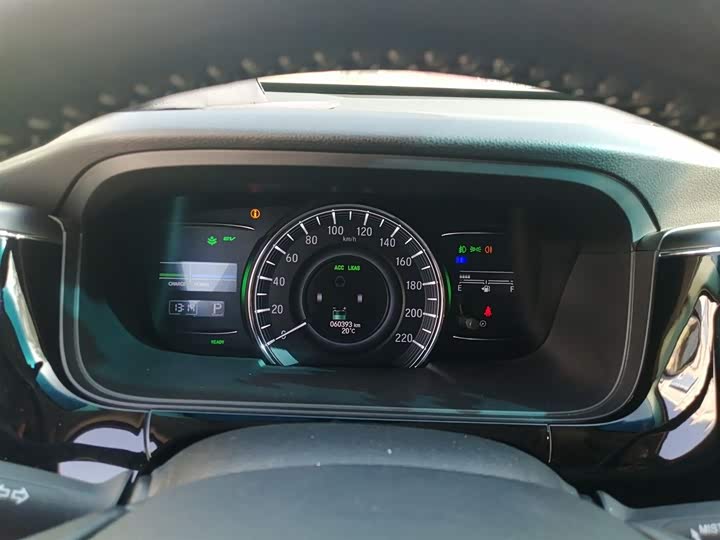 Фото 12 - Honda Elysion