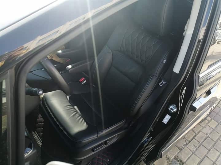 Фото 15 - Honda Elysion