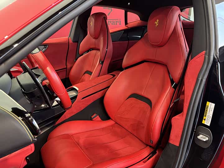 Фото 7 - Ferrari Purosangue
