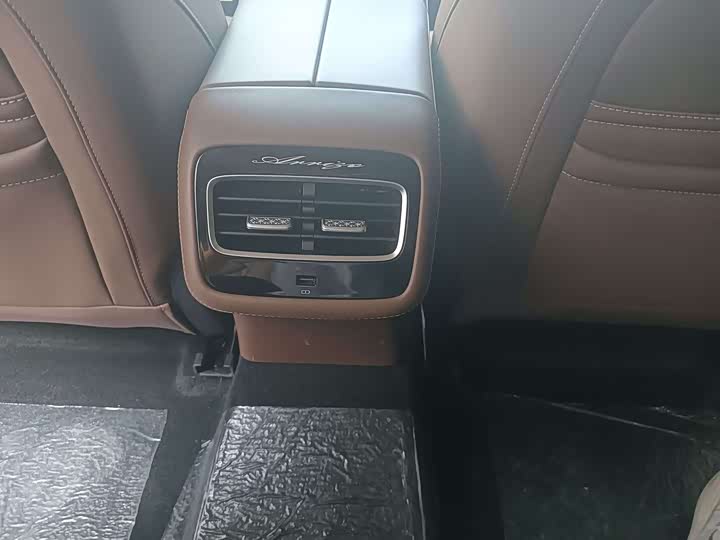 Фото 14 - Chery Arrizo 8