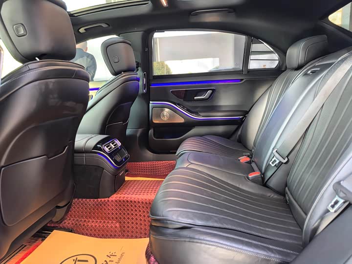 Фото 11 - Mercedes-Benz S-Class