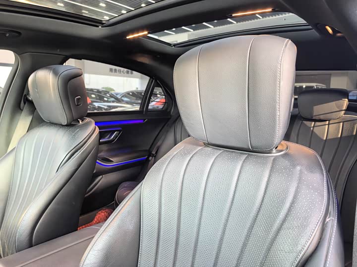 Фото 6 - Mercedes-Benz S-Class