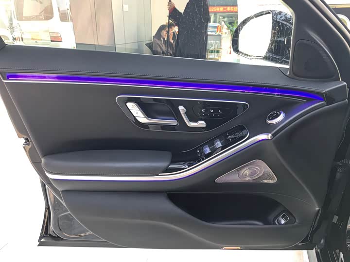 Фото 7 - Mercedes-Benz S-Class