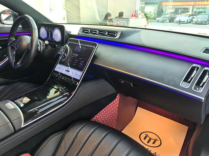 Фото 9 - Mercedes-Benz S-Class