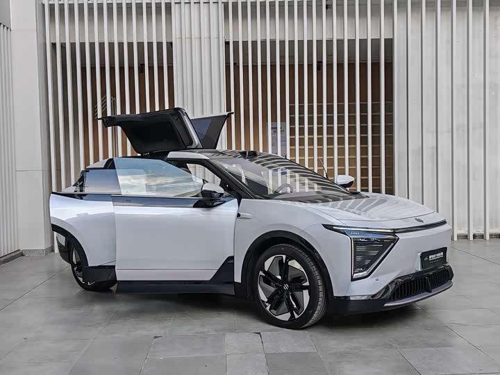 Фото 9 - HiPhi Y