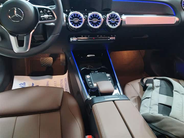 Фото 14 - Mercedes-Benz GLB-Class