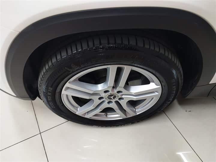 Фото 23 - Mercedes-Benz GLB-Class