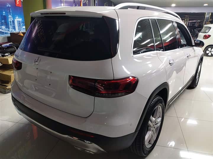 Фото 7 - Mercedes-Benz GLB-Class