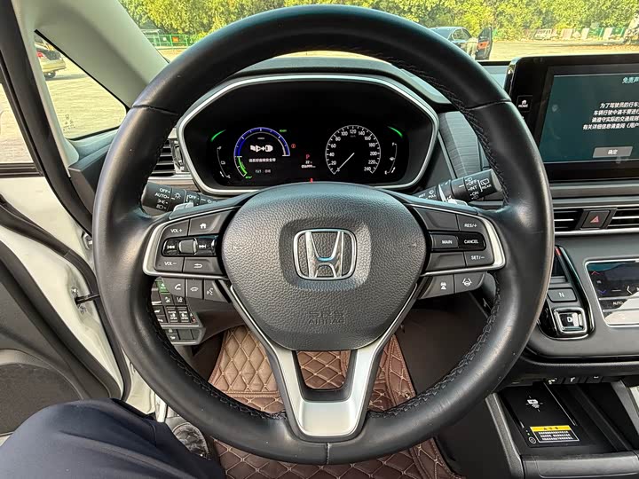 Фото 6 - Honda Elysion