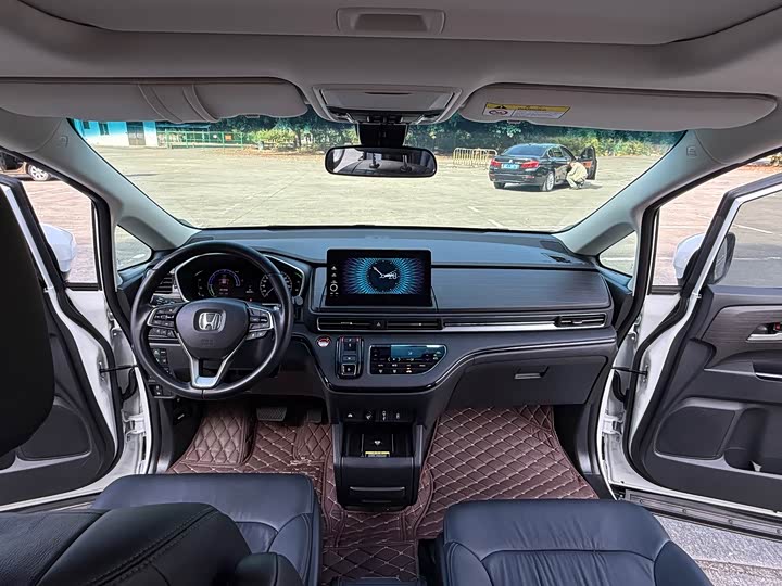 Фото 8 - Honda Elysion