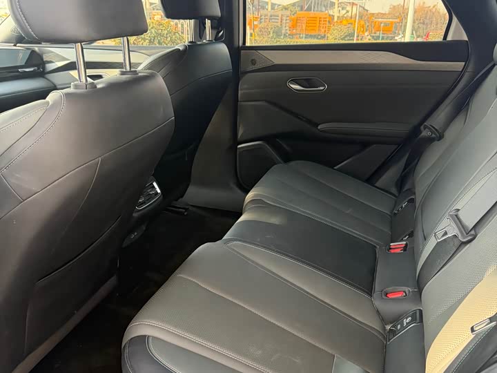 Фото 8 - BYD Qin L