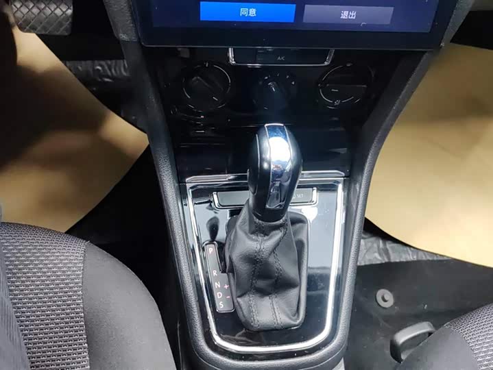 Фото 16 - Volkswagen Bora