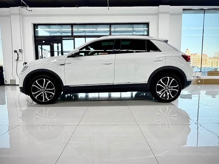 Фото 3 - Volkswagen T-Roc