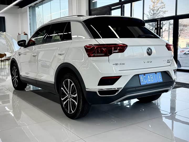 Фото 4 - Volkswagen T-Roc