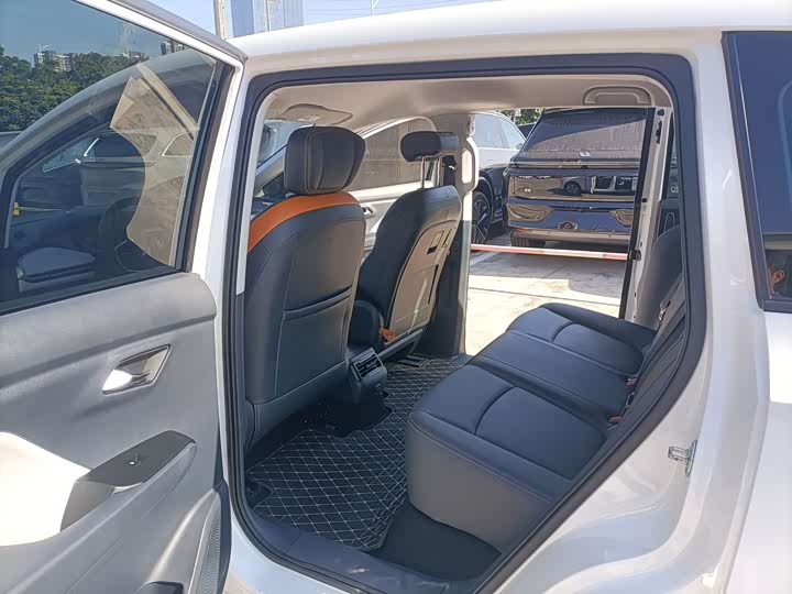 Фото 9 - Bestune NAT