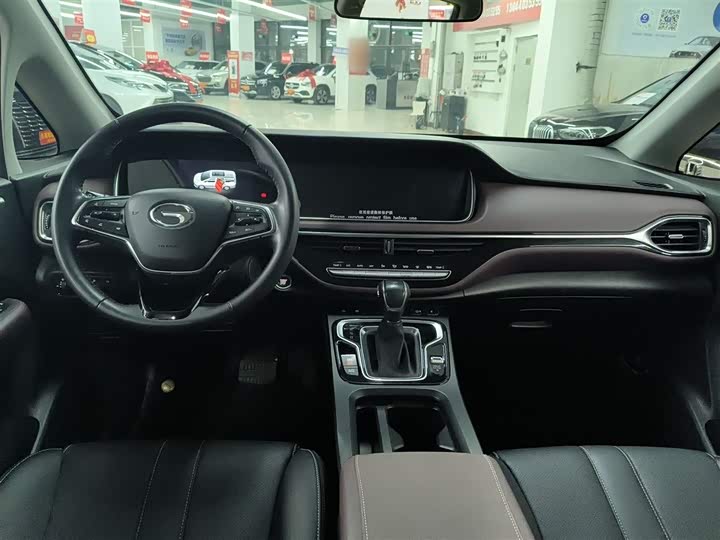 Фото 10 - GAC Trumpchi M6