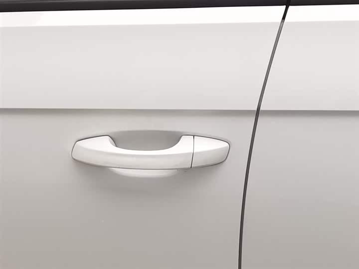 Фото 18 - Volkswagen T-Roc