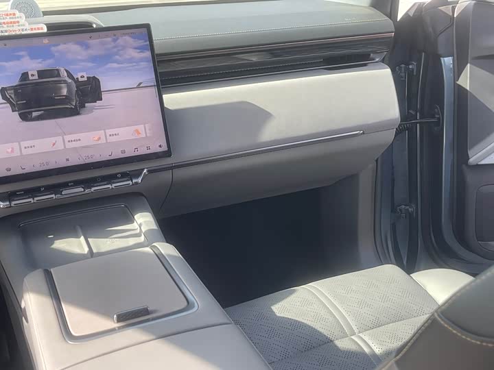 Фото 8 - Zeekr 7X