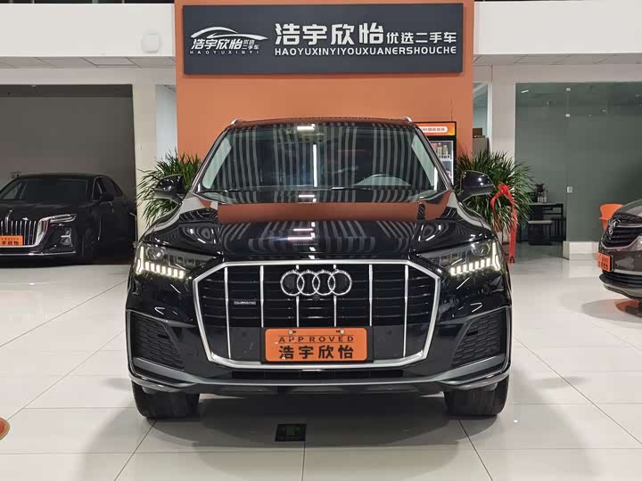 Фото 2 - Audi Q7