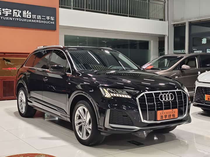 Фото 3 - Audi Q7