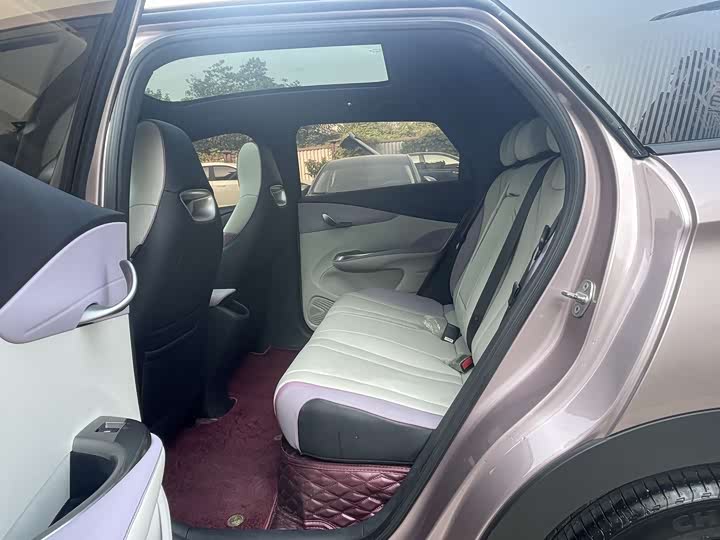 Фото 8 - BYD Dolphin