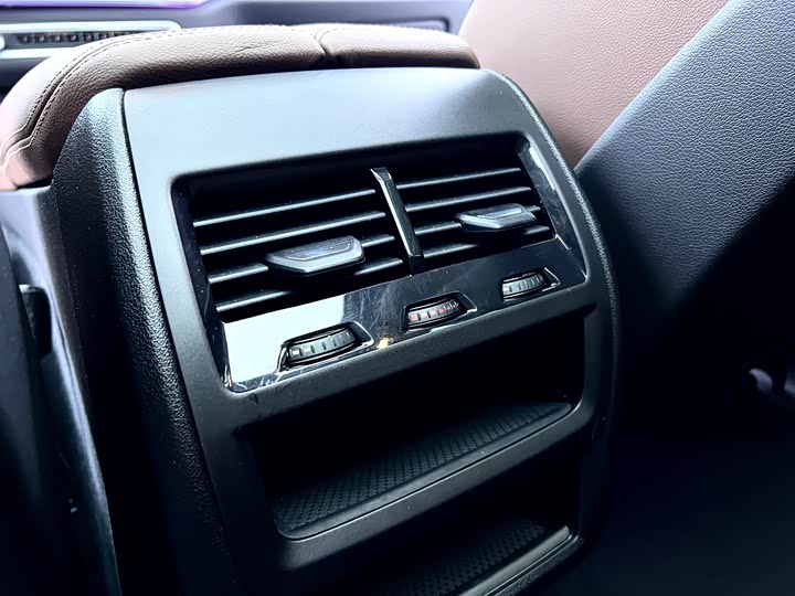 Фото 26 - BMW X5