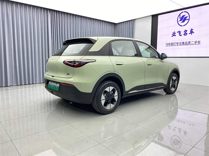 Фото 4 - Geely Galaxy Geome