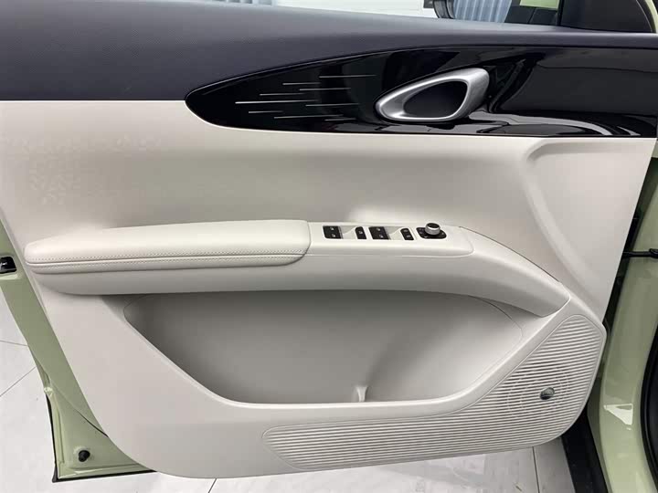 Фото 8 - Geely Galaxy Geome