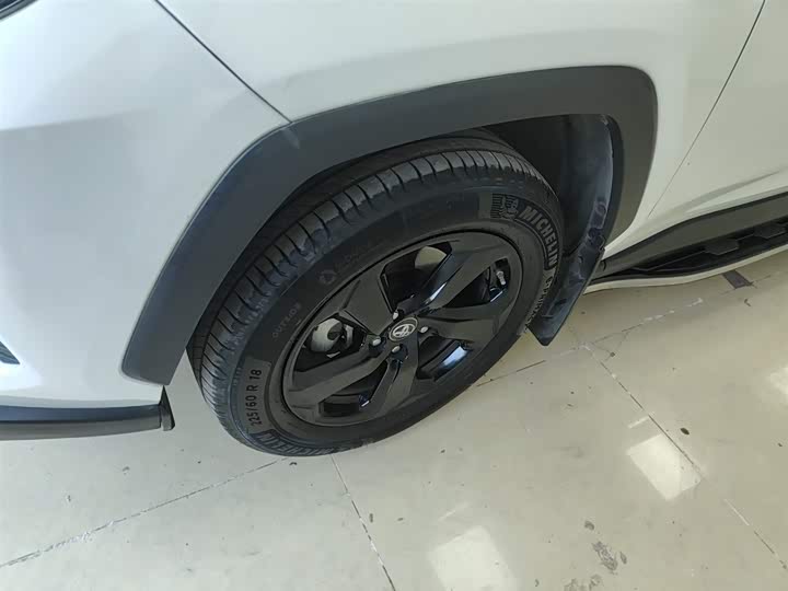 Фото 23 - Toyota RAV4